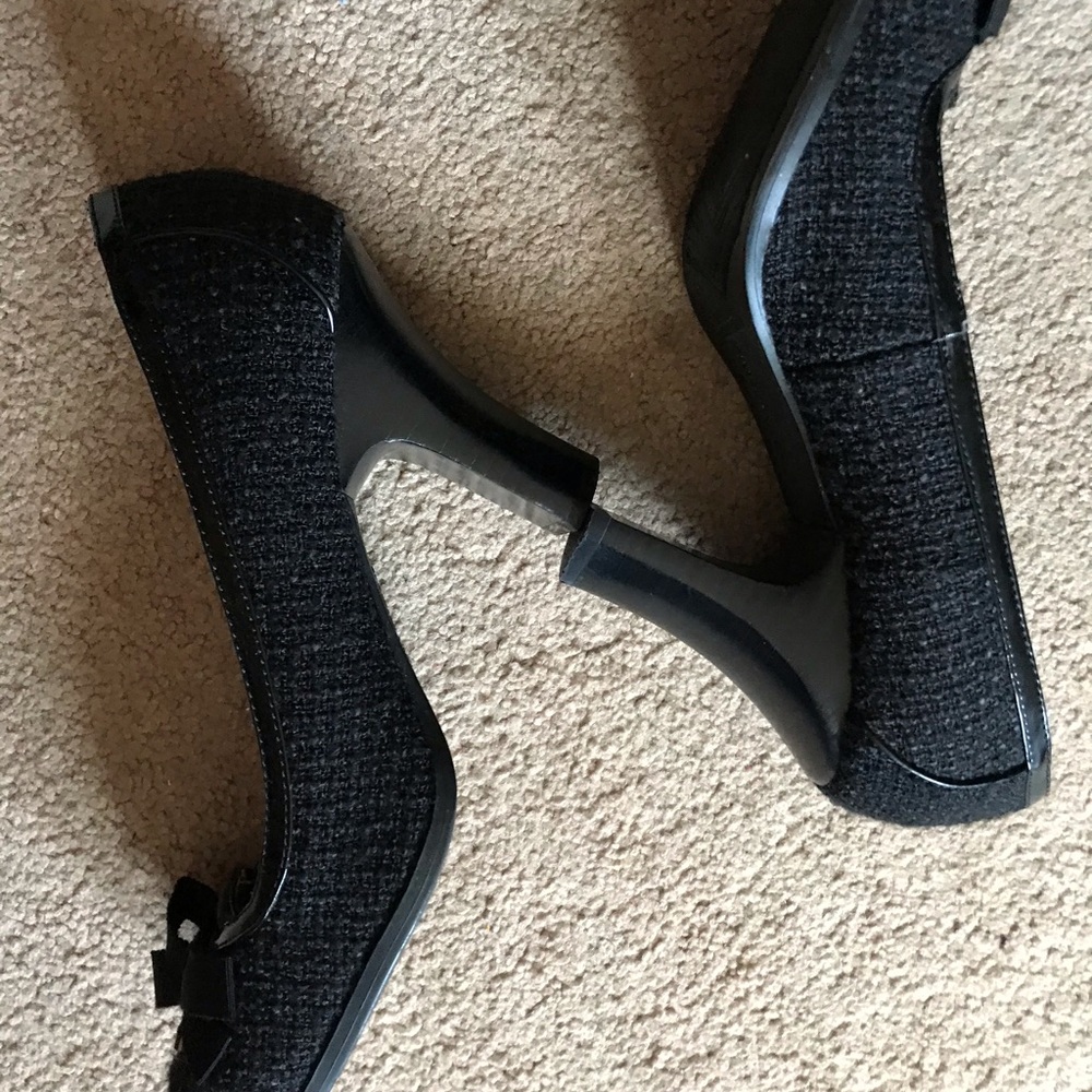 Shoes - Picture 8 of 10